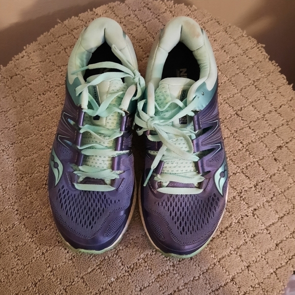 Saucony Shoes Ever Run Hurricane 150 Purple/Green‎ Everun Women Size 7 Comfort - Picture 1 of 9